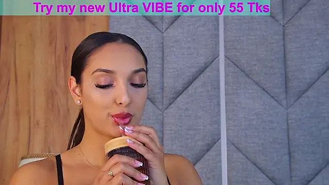 Snapshot of Kimberlymav chatting on November 7, 4:34 am Kimberlymav online show from November 7, 4:34 am