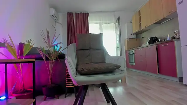 melanie wayy online show from September 12, 3:12 pm