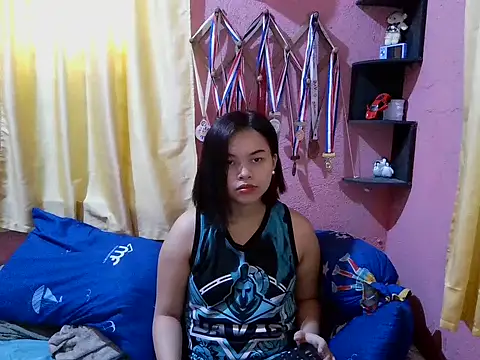 nanagrl online show from April 9, 8:31 am