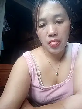 Snapshot of miumiu_00 chatting on July 16, 1:22 am miumiu 00 online show from July 16, 1:22 am
