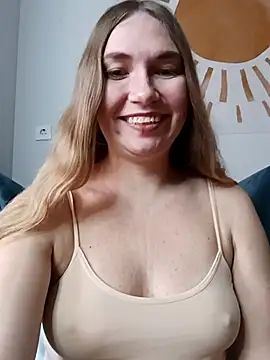 KisaVixen online show from November 28, 10:51 am