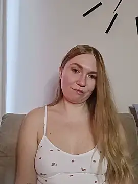 KisaVixen online show from May 31, 1:40 pm