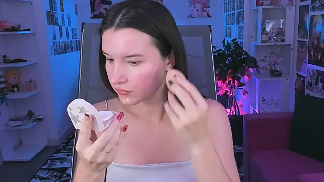 AgataWillis online show from October 4, 6:00 am