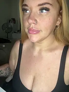 MysteriousMylaX online show from October 7, 4:04 pm