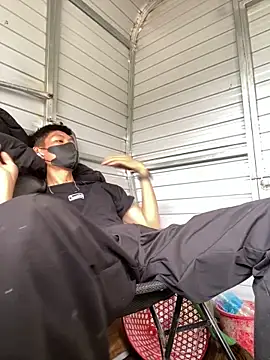 linh21107 online show from October 26, 5:57 am