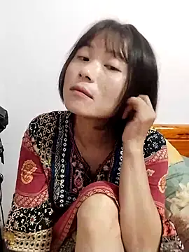 linda bae00 online show from October 18, 1:56 pm