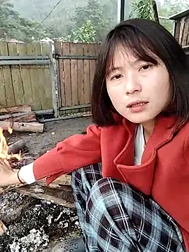 linda bae00 online show from December 18, 3:23 am