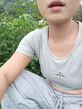 linda bae00 online show from July 3, 11:55 pm