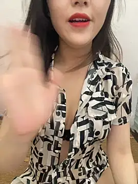 Snapshot of Dieknr chatting on October 6, 1:25 am Dieknr online show from October 6, 1:25 am