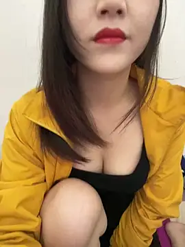 Snapshot of Dieknr chatting on October 23, 1:38 am Dieknr online show from October 23, 1:38 am