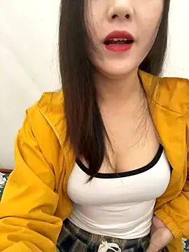 Snapshot of Dieknr chatting on November 3, 1:19 am Dieknr online show from November 3, 1:19 am