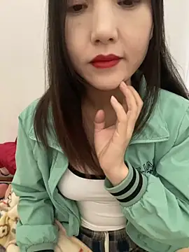 Snapshot of Dieknr chatting on November 19, 1:27 am Dieknr online show from November 19, 1:27 am