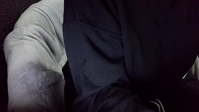 Snapshot of fetishslut4u chatting on September 24, 10:29 am fetishslut4u online show from September 24, 10:29 am