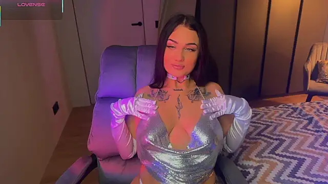 mygoddesshecate online show from September 26, 2:43 pm