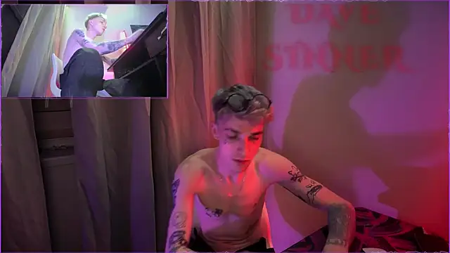 Snapshot of davesinner chatting on May 9, 10:48 pm davesinner online show from May 9, 10:48 pm
