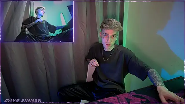 Snapshot of davesinner chatting on May 13, 1:47 am davesinner online show from May 13, 1:47 am