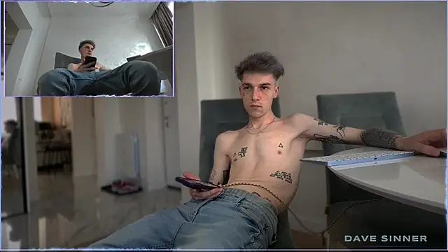 Snapshot of davesinner chatting on May 14, 12:45 pm davesinner online show from May 14, 12:45 pm