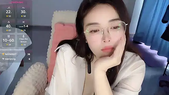 Xiali-166 online show from December 20, 1:45 am