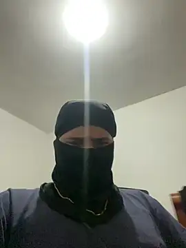 Snapshot of Myninfoman chatting on April 10, 6:34 pm Myninfoman online show from April 10, 6:34 pm