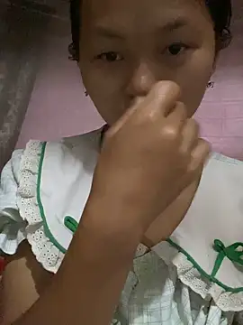 Snapshot of milo_bae chatting on May 23, 10:36 pm milo bae online show from May 23, 10:36 pm