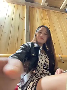 phungtiti online show from November 13, 2:10 am