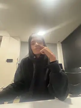 derek devil24 online show from November 29, 9:56 am