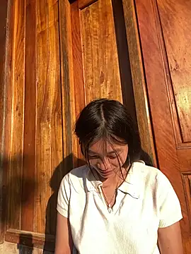 EmLy02 online show from November 27, 12:46 am