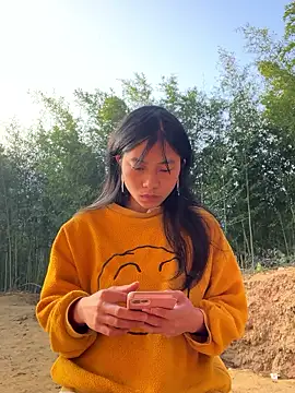 EmLy02 online show from January 18, 12:36 am