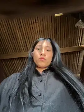 EmLy02 online show from April 11, 2:49 am