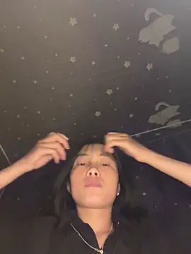 EmLy02 online show from April 24, 12:51 pm