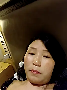 Snapshot of lingling5200 chatting on September 11, 2:06 pm lingling5200 online show from September 11, 2:06 pm