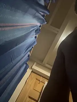 kev0n2389 online show from October 15, 4:51 pm