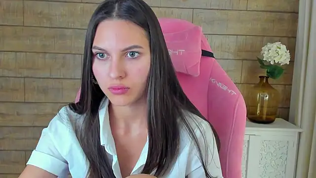 Snapshot of AlisaVersailles chatting on September 29, 4:45 pm AlisaVersailles online show from September 29, 4:45 pm