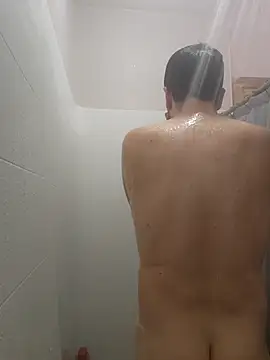 Snapshot of Dillybar41 chatting on February 6, 6:18 am Dillybar41 online show from February 6, 6:18 am