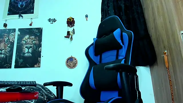 Snapshot of javiersexymann chatting on March 1, 6:03 am javiersexymann online show from March 1, 6:03 am