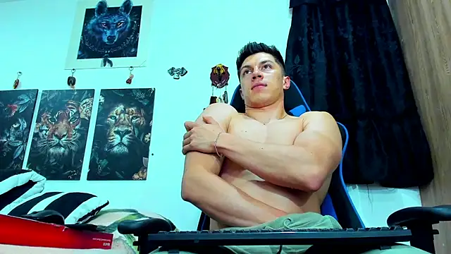 Snapshot of javiersexymann chatting on March 17, 5:56 am javiersexymann online show from March 17, 5:56 am