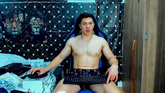 Snapshot of javiersexymann chatting on May 5, 10:29 pm javiersexymann online show from May 5, 10:29 pm