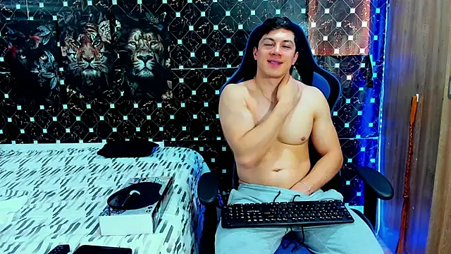 Snapshot of javiersexymann chatting on May 29, 6:50 pm javiersexymann online show from May 29, 6:50 pm