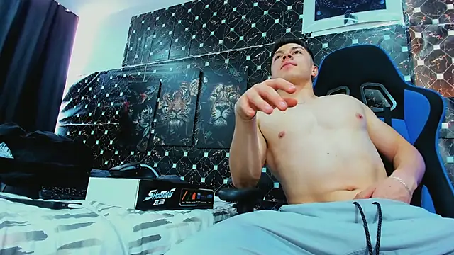 javiersexymann online show from June 24, 7:57 pm