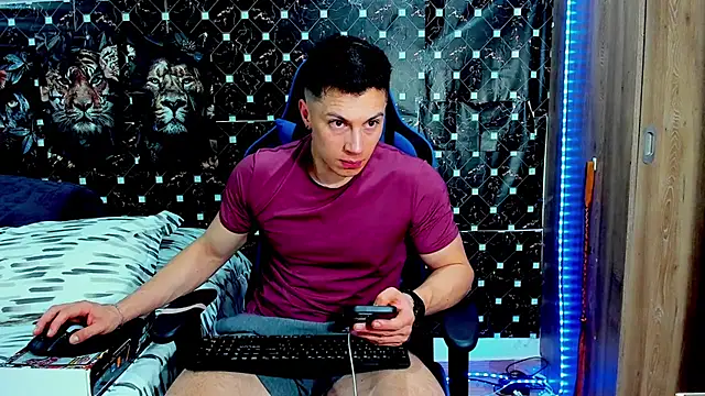 javiersexymann online show from July 14, 10:59 pm