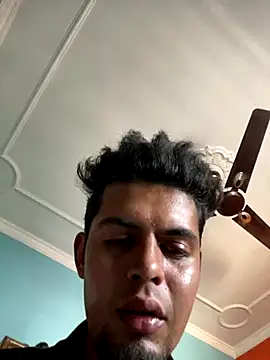 Snapshot of gets1998 chatting on October 5, 10:02 am gets1998 online show from October 5, 10:02 am