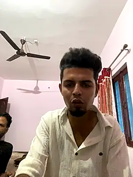 Snapshot of gets1998 chatting on October 6, 9:29 am gets1998 online show from October 6, 9:29 am