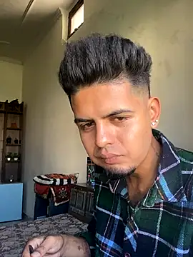 Snapshot of gets1998 chatting on October 18, 9:32 am gets1998 online show from October 18, 9:32 am