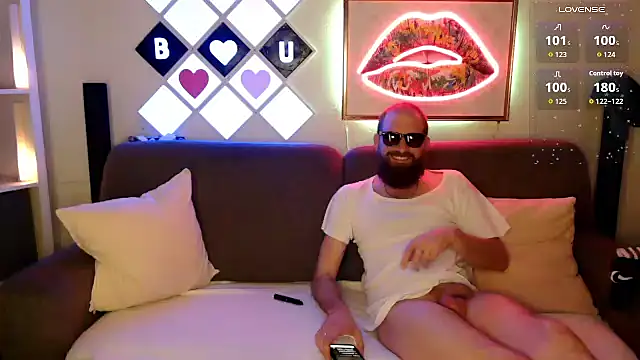 XBellaXundXUweX online show from March 1, 7:16 pm