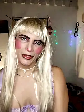 Snapshot of GerGina6 chatting on December 4, 6:12 am GerGina6 online show from December 4, 6:12 am