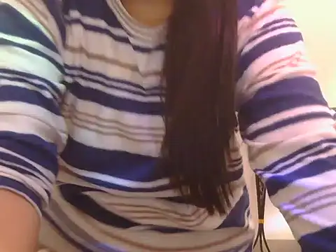 Snapshot of Hot_shaly chatting on November 6, 5:19 am Hot shaly online show from November 6, 5:19 am