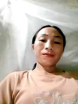 Snapshot of lucybaby00 chatting on September 12, 2:50 pm lucybaby00 online show from September 12, 2:50 pm