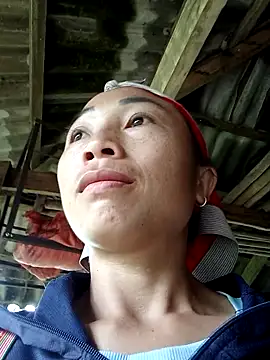 Snapshot of lucybaby00 chatting on September 16, 1:28 am lucybaby00 online show from September 16, 1:28 am