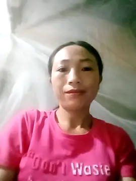 Snapshot of lucybaby00 chatting on September 20, 9:05 pm lucybaby00 online show from September 20, 9:05 pm