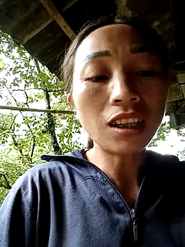 Snapshot of lucybaby00 chatting on September 23, 4:15 am lucybaby00 online show from September 23, 4:15 am